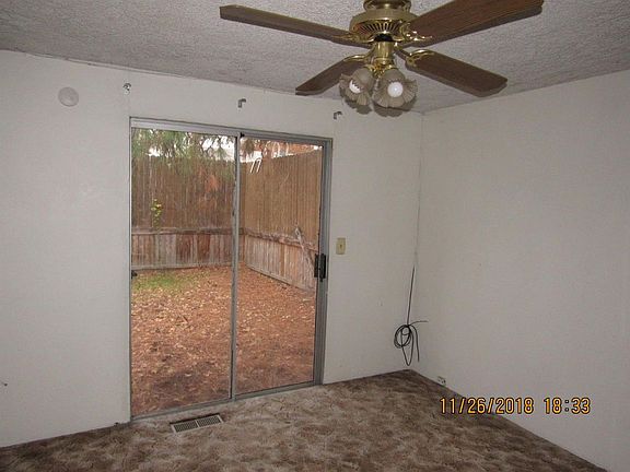 4th image of 619 Jeanette Ave