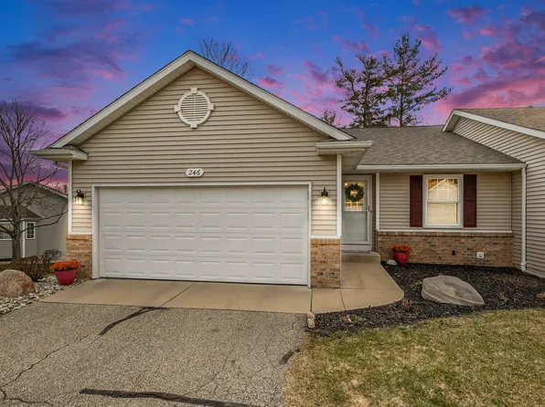 246 Timber Creek Cir NW, Comstock Park, MI 49321