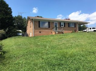 1053 Maple St, Granite Falls, NC 28630