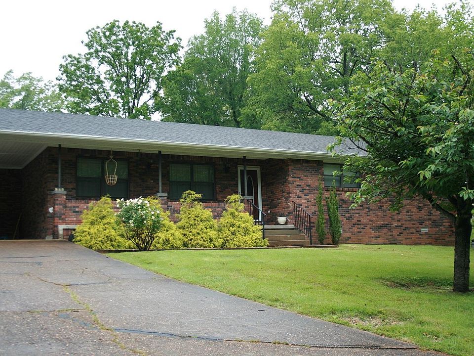 1st image of 2019 Woodland Dr