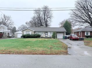 3621 Robin Dr, Shively, KY 40216