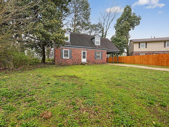 3rd image of 4646 Applegate Rd