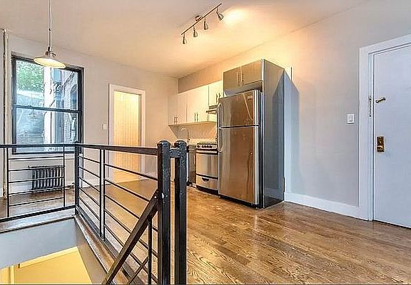 3rd image of 600 Lincoln Pl #1E