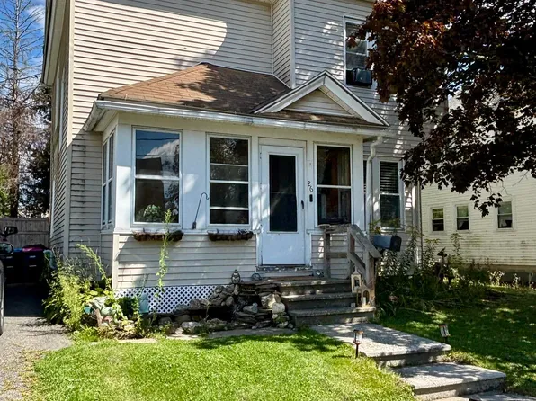 26 Harvard St, Pittsfield, MA 01201