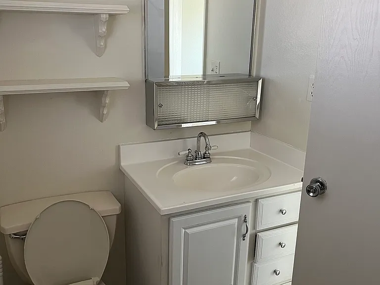 1352 Forest St — Photo 9