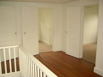 3rd image of 2576 SE Park Ave