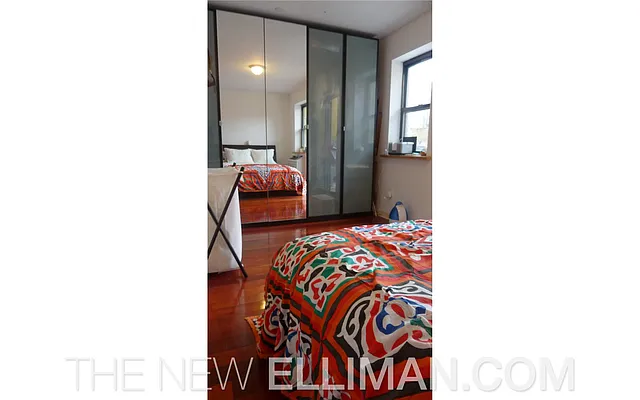 Rented by Douglas Elliman | media 17