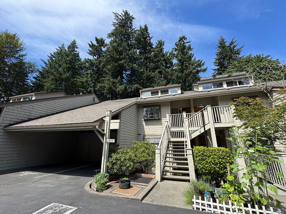 1st image of 3939 108th Ave NE APT 304