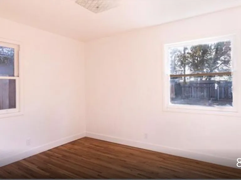 1132 E Morris Ave — Photo 4