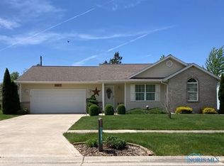 186 Meadowbrook Dr, Defiance, OH 43512