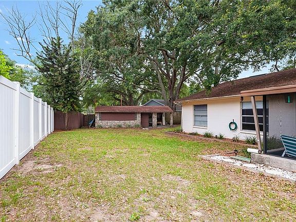 5th image of 635 Forest Hills Dr