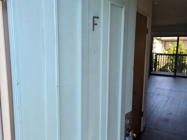 415 Dela Vina Ave #F — Photo 1