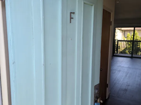 415 Dela Vina Ave APT F, Monterey, CA 93940