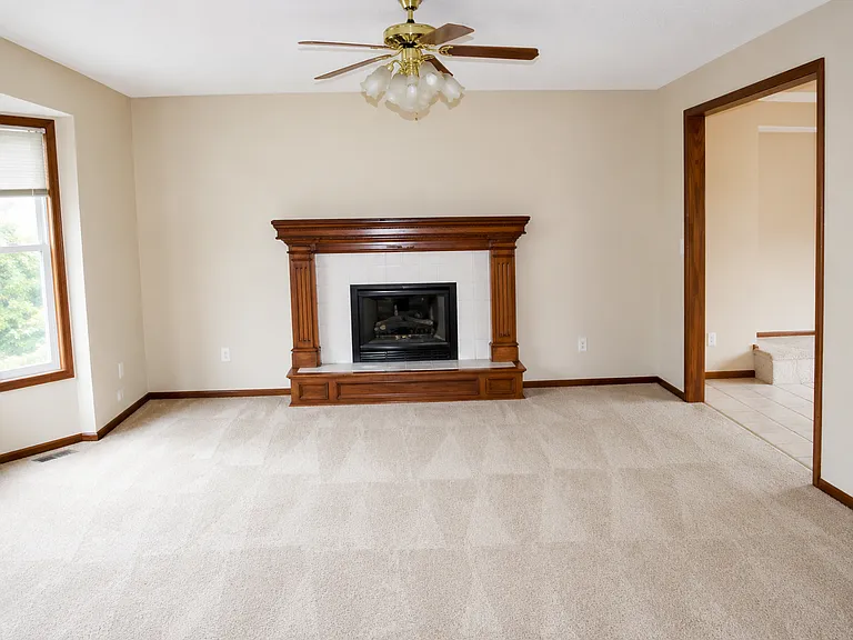 803 SW Bishop Dr — Photo 8