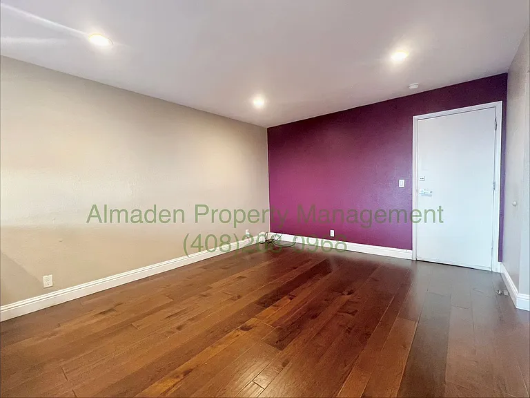 6598 Alleghany Ct — Photo 3