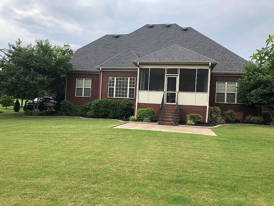 2nd image of 117 Wickerberry Ln