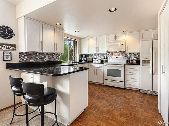 2nd image of 2538 174th Ave NE