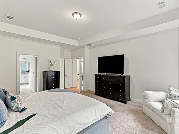 3rd image of 18 Serenity Point