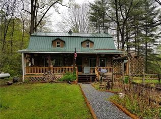 211 Critter Xing, Lake Lure, NC 28746