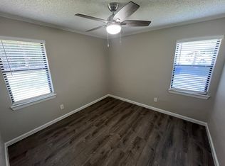 4304 Spring Oak Cir, Balch Springs, TX 75180