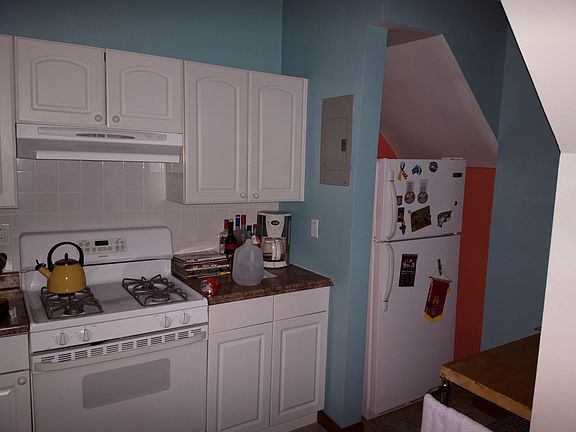 3rd image of 102 2nd Ave