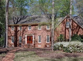 3818 Buncombe Dr, Greensboro, NC 27407