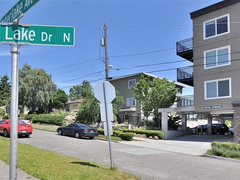 8010 Interlake Ave N #E — Photo 12