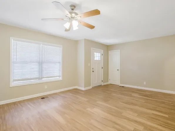 2499 Sylvan Rd, East Pt, GA 30344