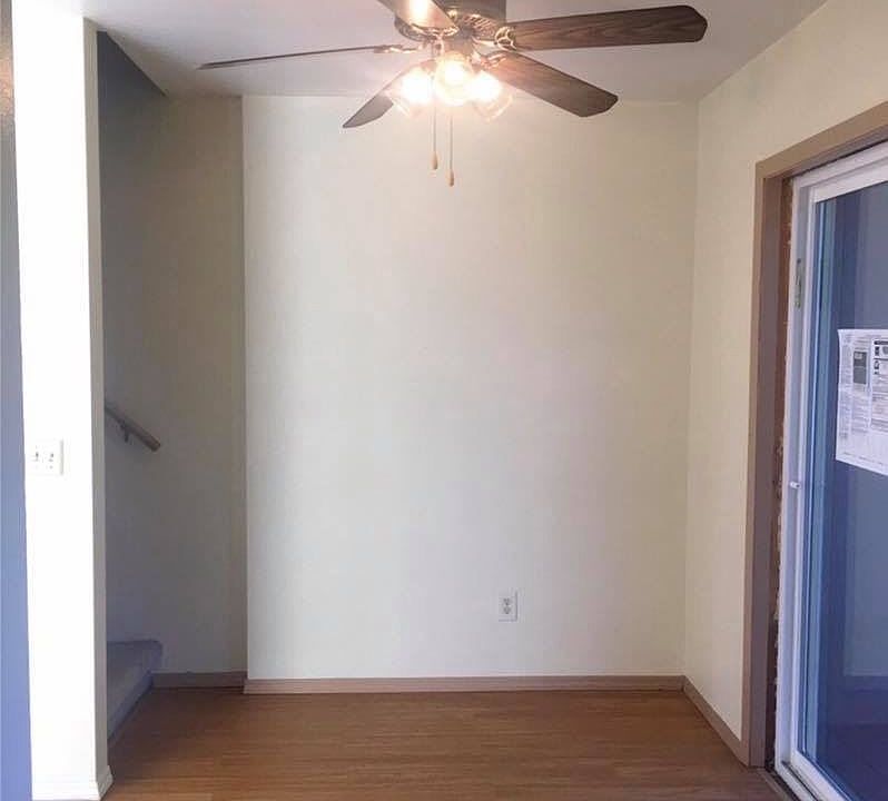 2nd image of 2950 Pirates Ln APT 3