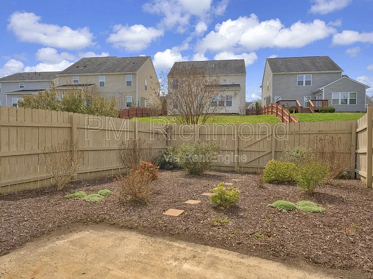 7402 Smoothbore Ln — Photo 10