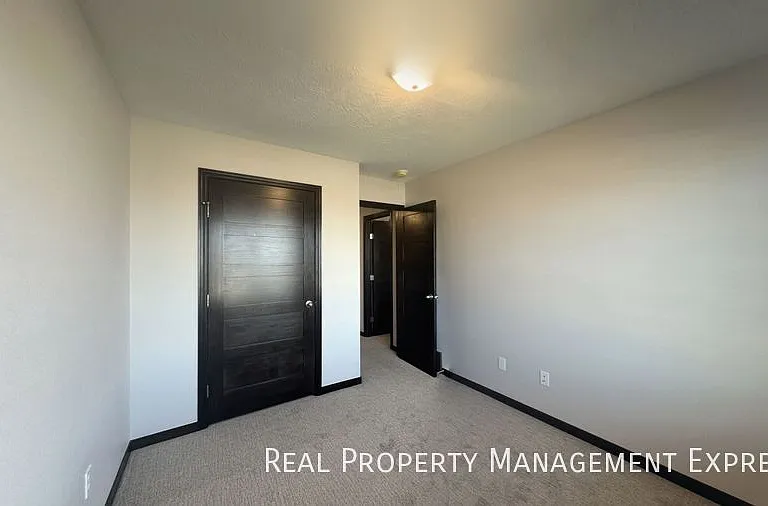 9719 W Broek Dr — Photo 8