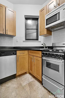 Rented by Mirador Real Estate | media 1