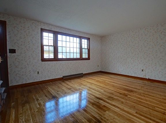 2nd image of 1 Dartmouth St