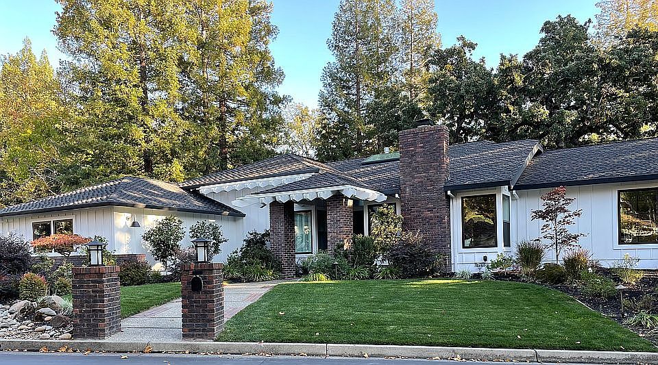 1st image of 2110 Canyon Oak Ln