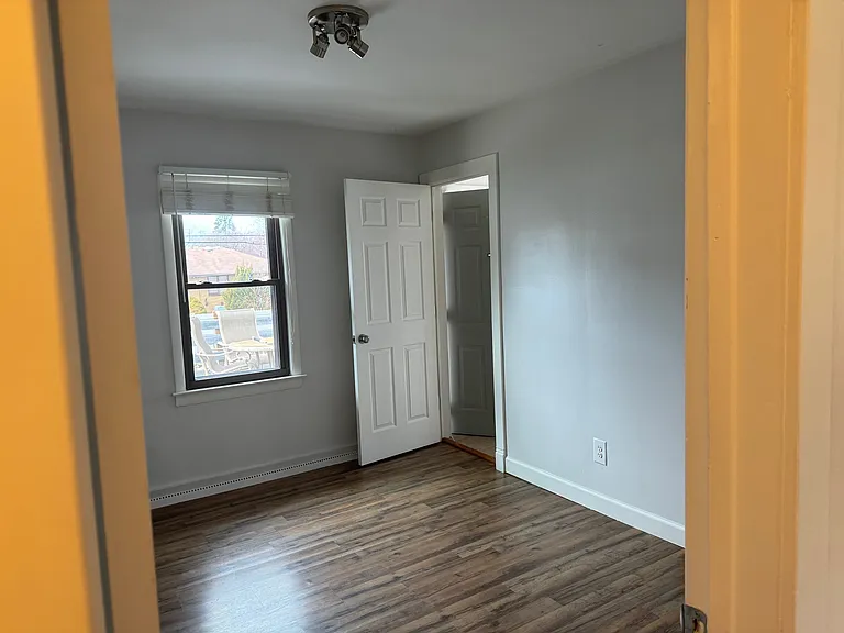 8334 Columbia Ave — Photo 12