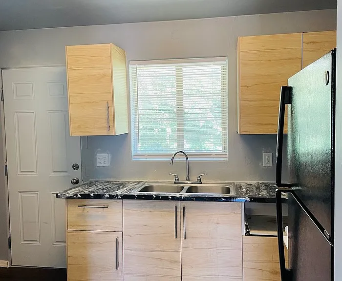 4508 E Fairmount St #1 — Photo 3