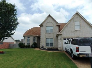 7302 Pinnacle Farms Dr, Memphis, TN 38125