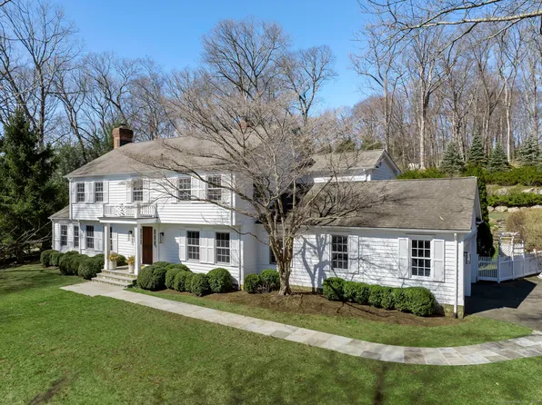 72 Wellesley Drive, New Canaan, CT 06840