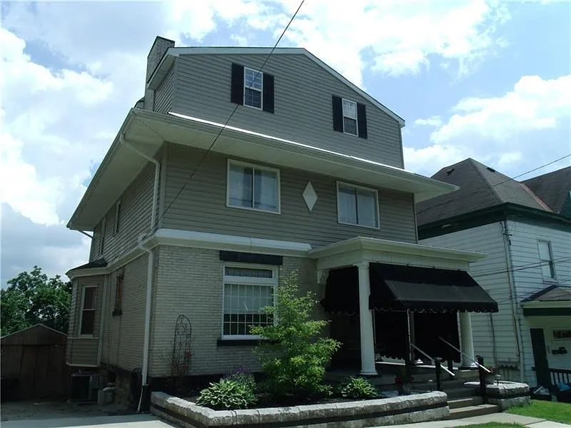 208 N Balph Ave photo 1