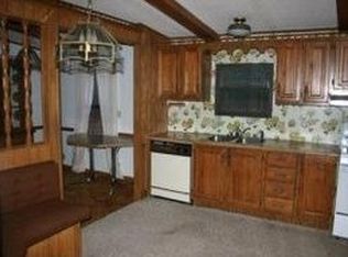 618 Eagles Nest Rd, Indian River, MI 49749