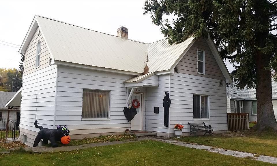 1st image of 158 9th St