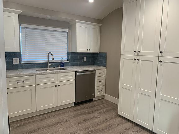2nd image of 10322 Parliament Ave