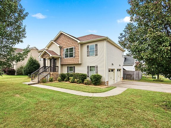 5th image of 3616 Fox Den Ln
