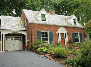 3545 Forest Rd, Bethel Park, PA 15102