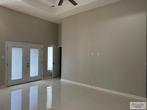 3rd image of 7524 Aster Ln