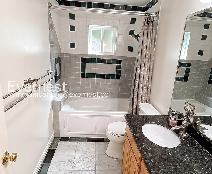 999 Loma Verde Ave — Photo 12