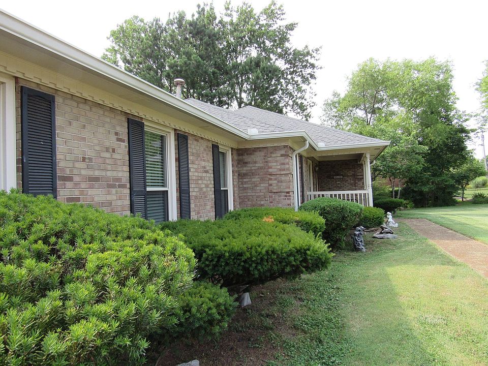 1st image of 2727 Tower Dr