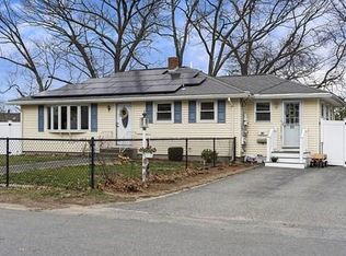 21 Nightingale Ter, Lowell, MA 01854