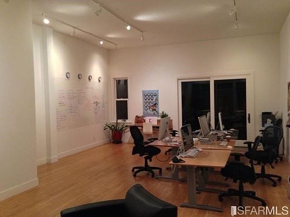 5th image of 2145 Powell St #2149