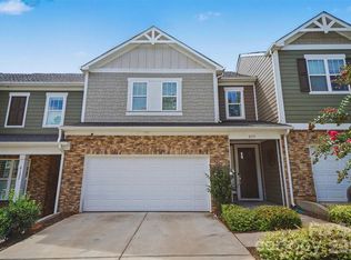 8131 Merryvale Ln, Charlotte, NC 28214